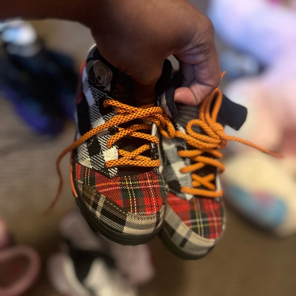 Jordan 5 - Picture 2 of 2